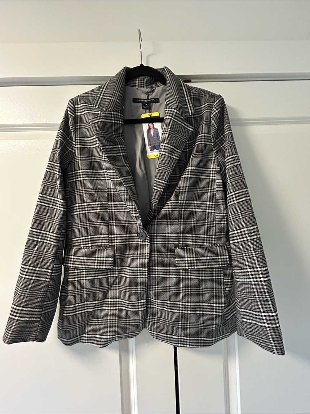 Woman’s French Connection Black & White Plaid Blazer size S